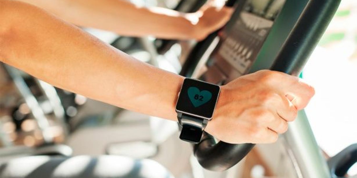 Smart Fitness Watch Your Trainer on Your Wrist